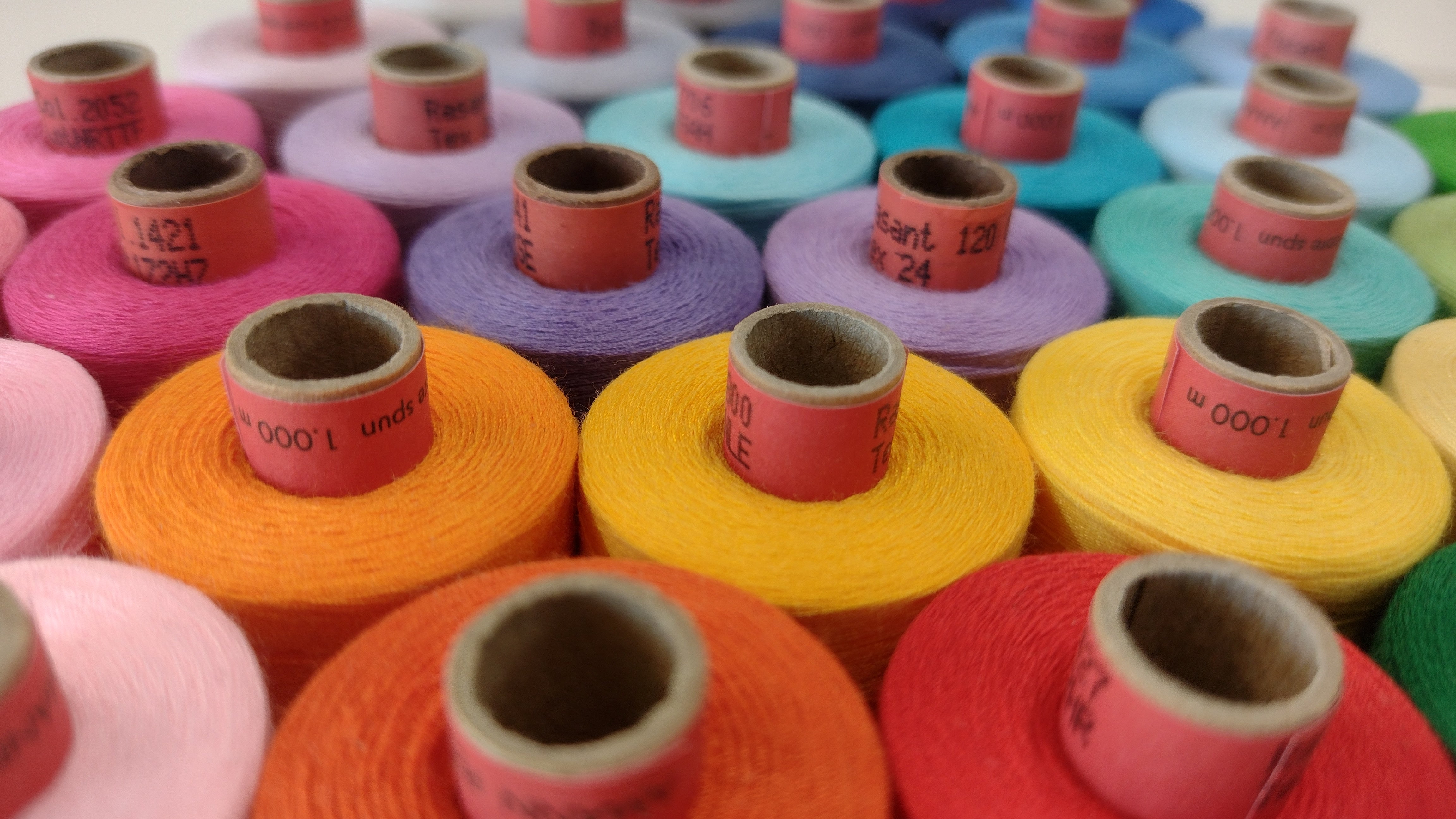 Rasant Thread – Fabric Trove